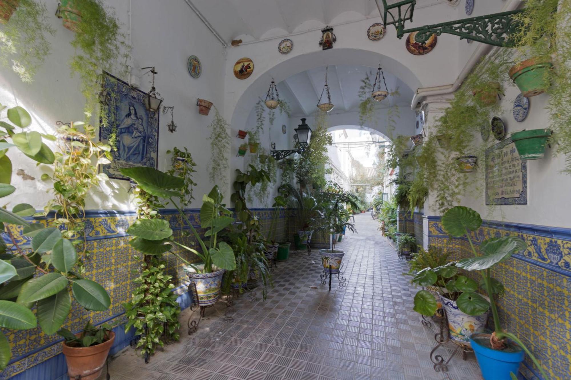 Castilla Triana Courtyard By Valcambre Seville Ngoại thất bức ảnh