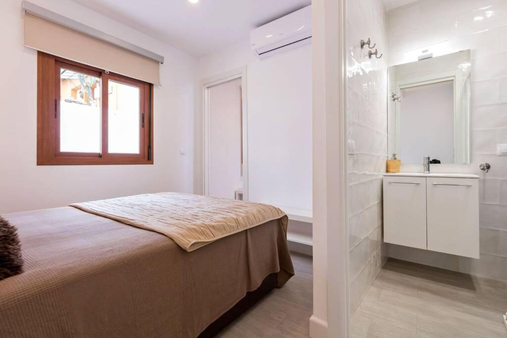 Castilla Triana Courtyard By Valcambre Seville Ngoại thất bức ảnh