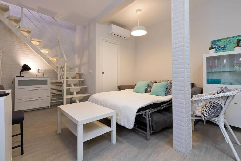 Castilla Triana Courtyard By Valcambre Seville Ngoại thất bức ảnh